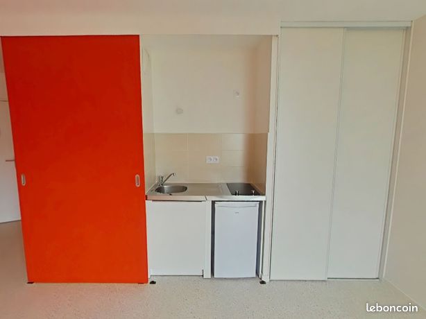 Studio 1 pièce 24 m² — 1