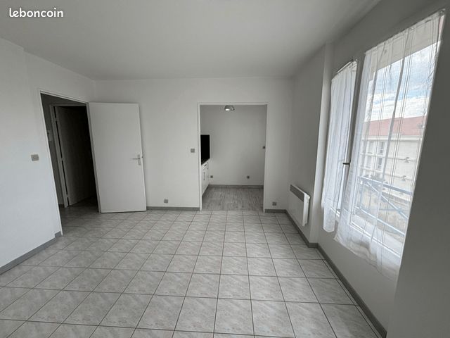 Appartement 2 pièces 32 m² · à Mantes-la-Jolie · 32 m² · 725 €/mois