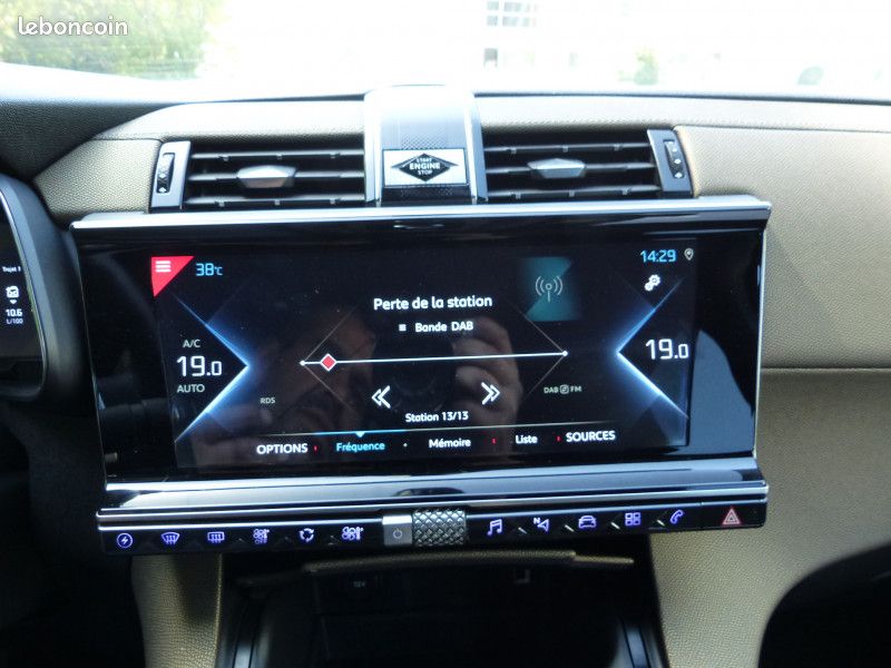 Ds DS 7 CROSSBACK E-TENSE 225CH BASTILLE + (image 21)