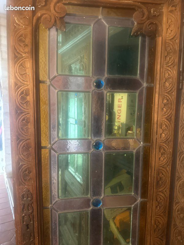 Meuble ancien (18eme) avec vitraux (image 5)