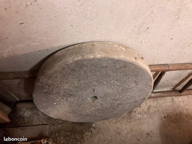 Meule à eau (image 2)