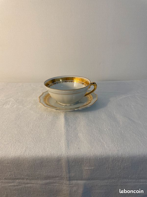 Tasse à thé / Déjeuner en porcelaine de Limoges ancienne (image 3)