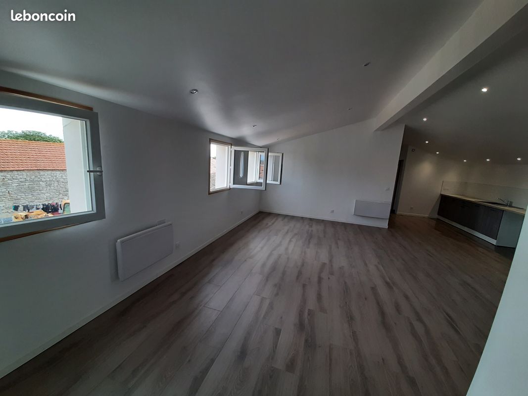 Appartement 3 pièces 90 m² · à Saint-Denis-d'Oléron · 90 m² · 800 €