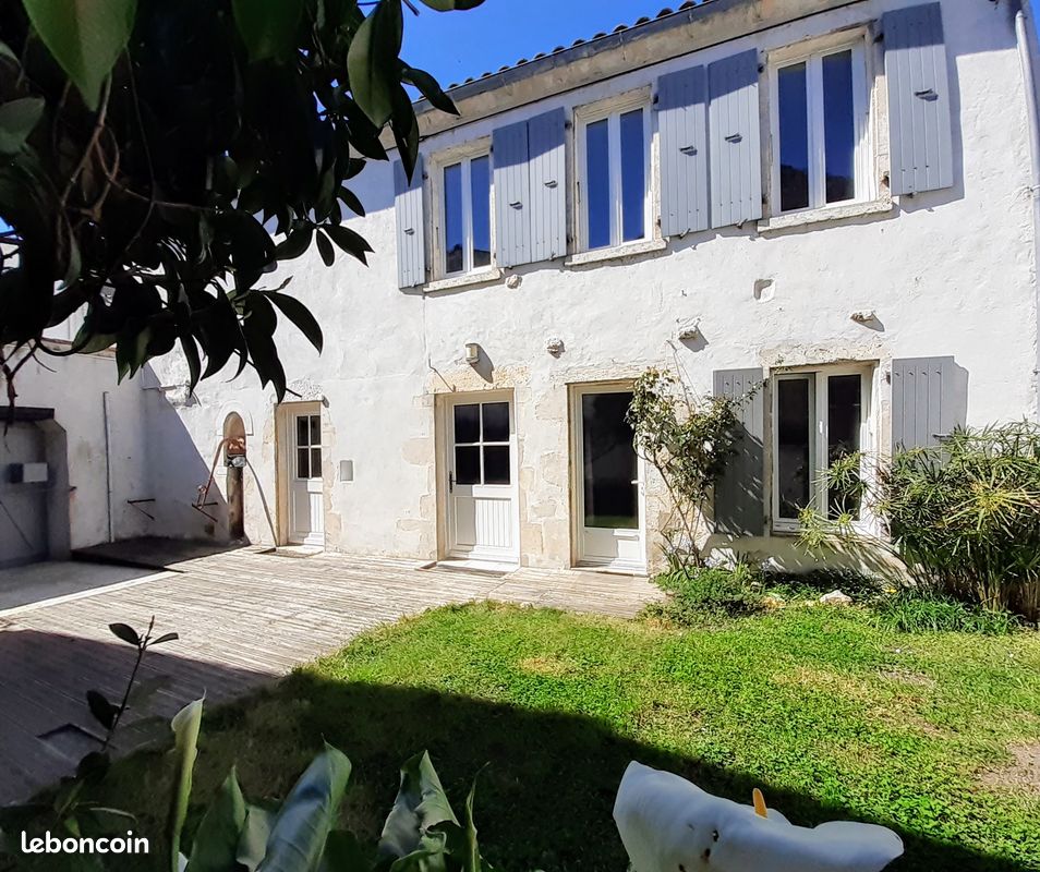 Maison 6 pièces 190 m² · à Saint-Pierre-d'Oléron · 190 m² · 350 000 €