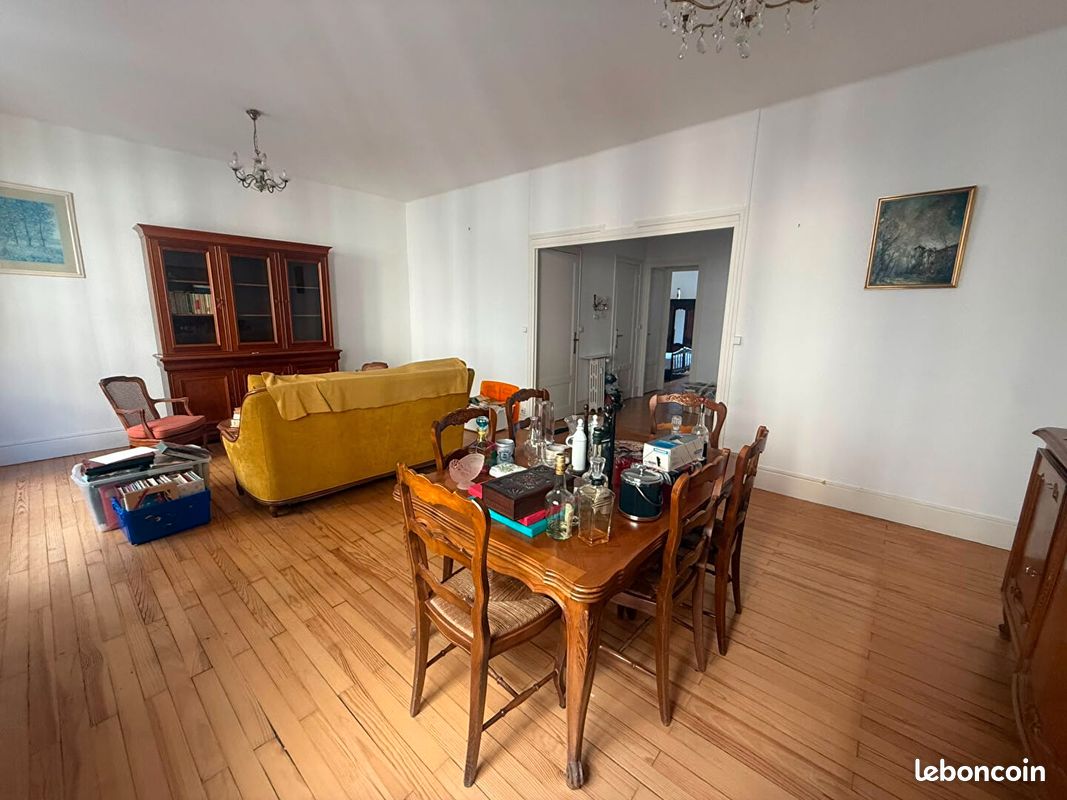 Appartement 2 pièces 77 m² · à Saint-Étienne · 77 m² · 83 000 €