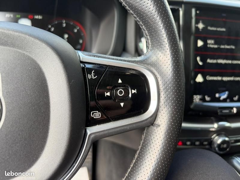 Volvo XC60 D4 AWD 190ch Momentum Geartronic (image 21)