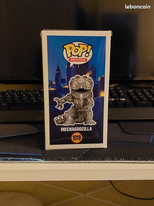 Pop figurine (image 2)