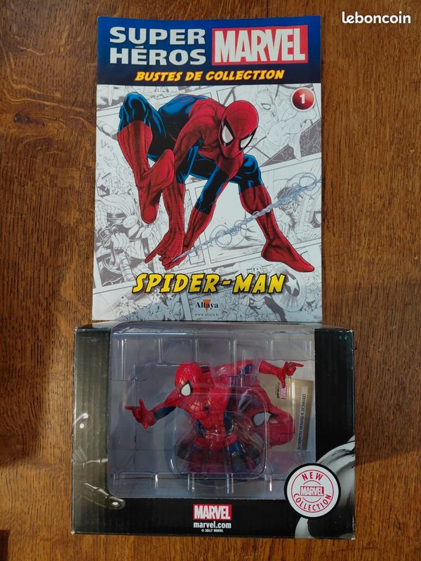 Statues en résine avec spiderman