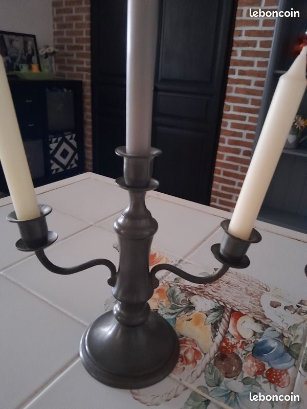 Bougeoir Gothique Vintage En étain – France – Années 50 – Style Médiéval