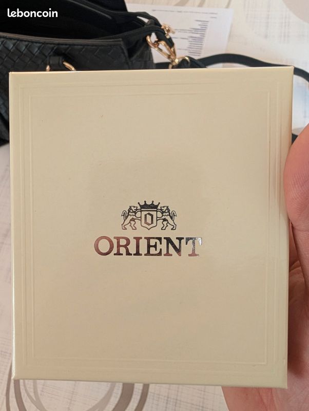 Montre Orient Neo 70's Solar Panda Chronograph (image 8)