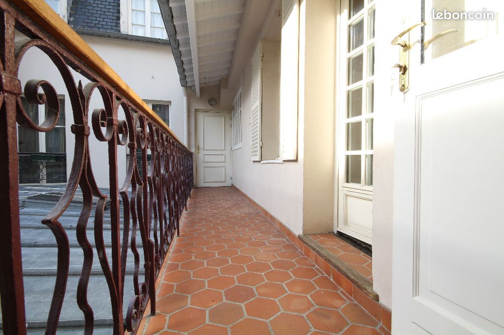 Appartement 4 pièces 102 m² · à Saint-Germain-en-Laye · 102 m² · 2 652 €