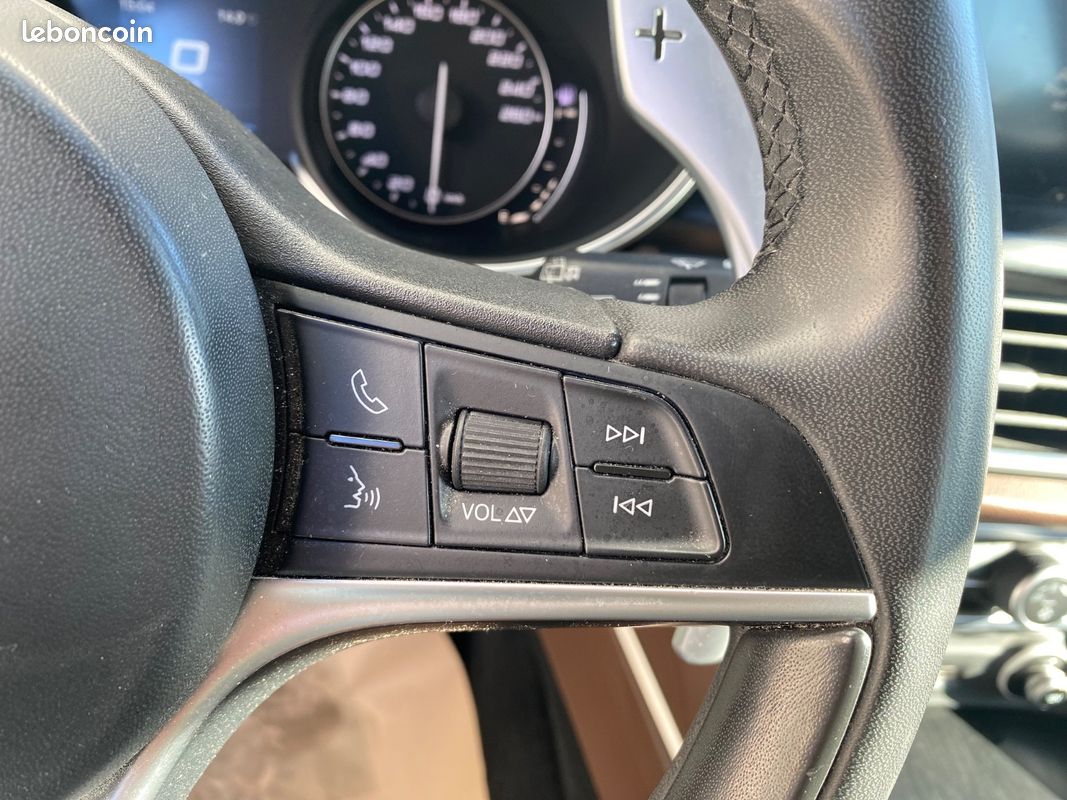 Alfa Romeo STELVIO Lusso Q4 (image 18)