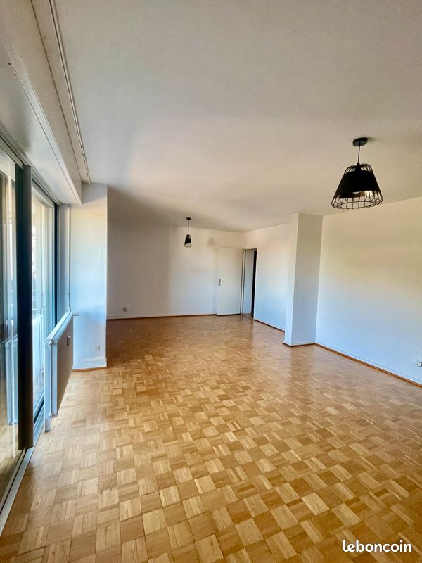 Appartement 5 pièces 105 m² · à Hoenheim · 105 m² · 1 300 €/mois