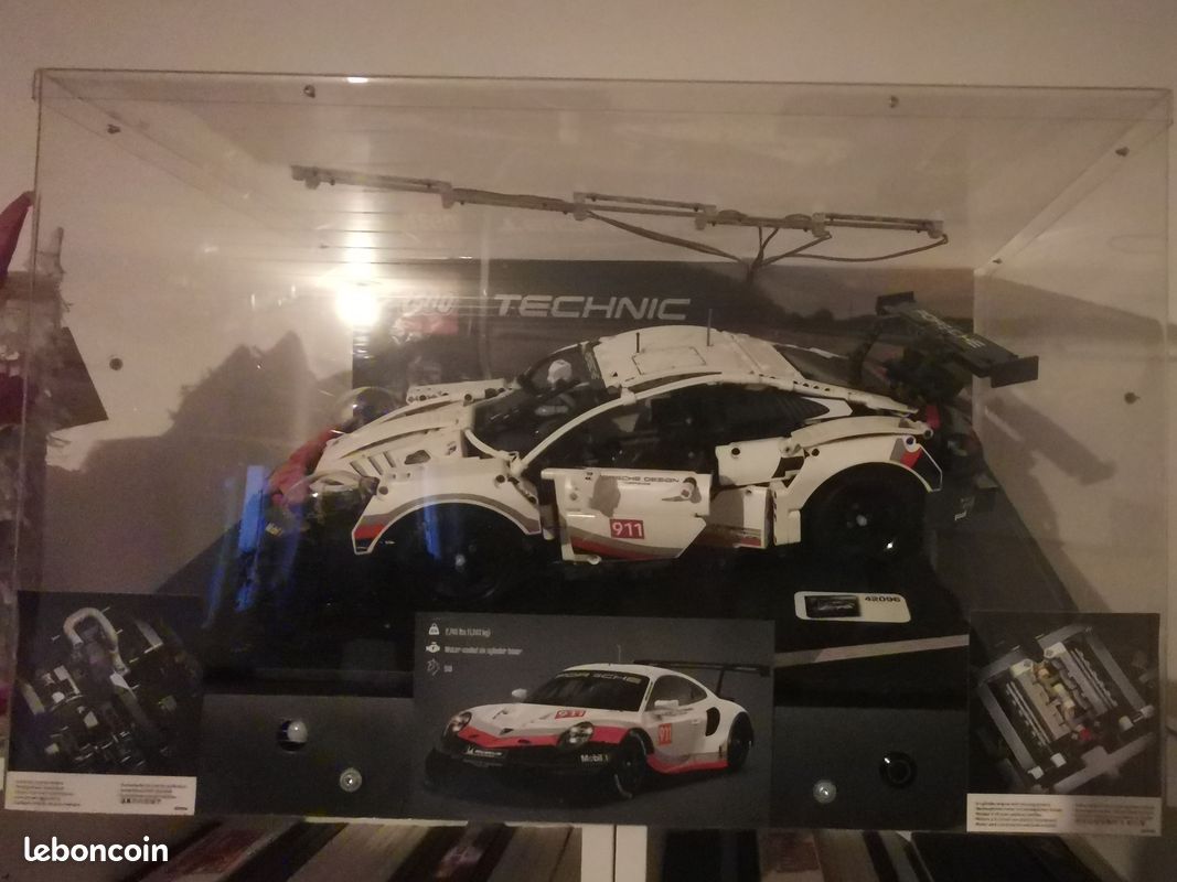 Vitrine en Acrylique pour Lego 42096, vitrine Transparente Anti-poussière pour (Porsche 911 RSR) (Non Inclus Le modèle)(2mm