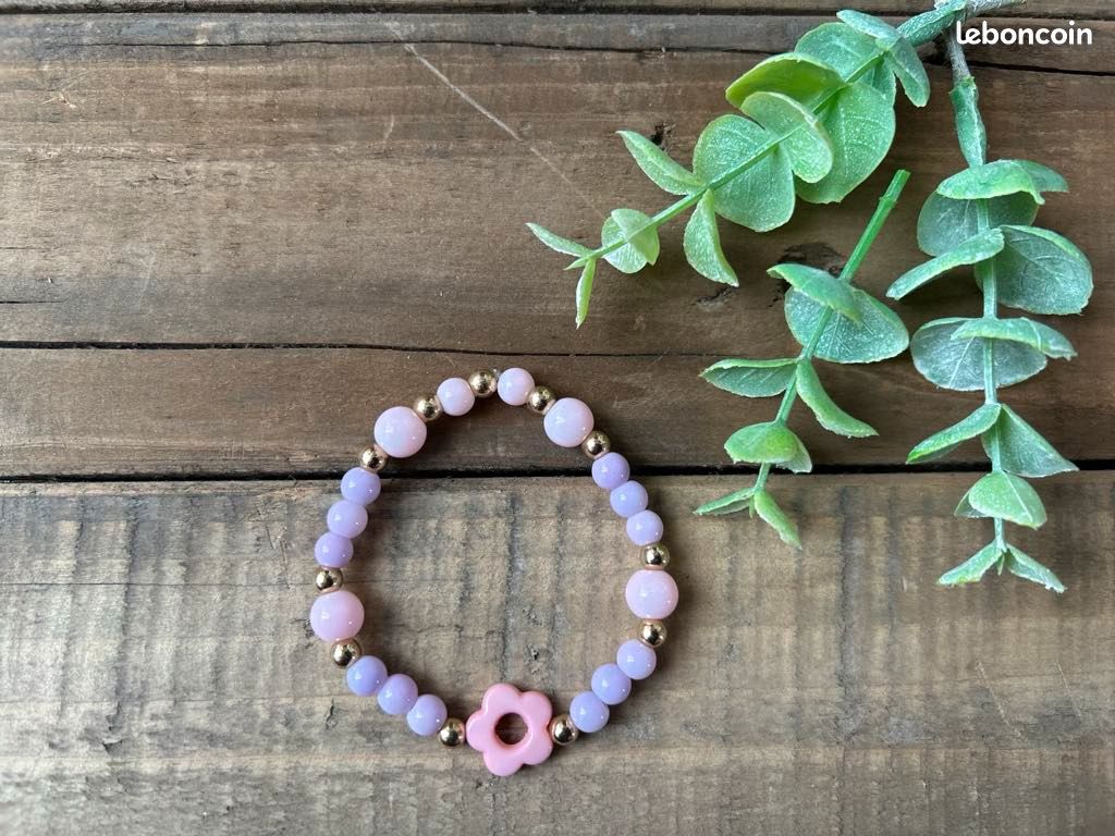 Bracelet en perles de verre et sa fleur (rose et mauve) (image 2)