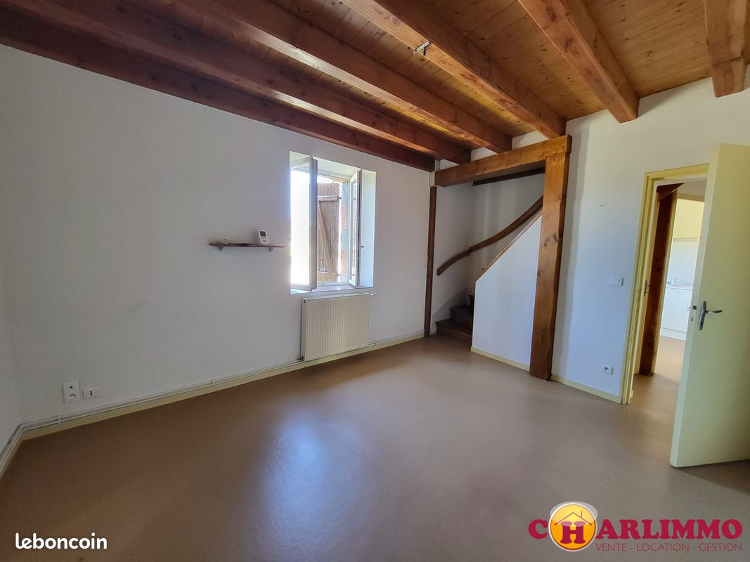 Appartement 4 pièces 95 m² · à Saint-Junien · 95 m² · 600 €/mois