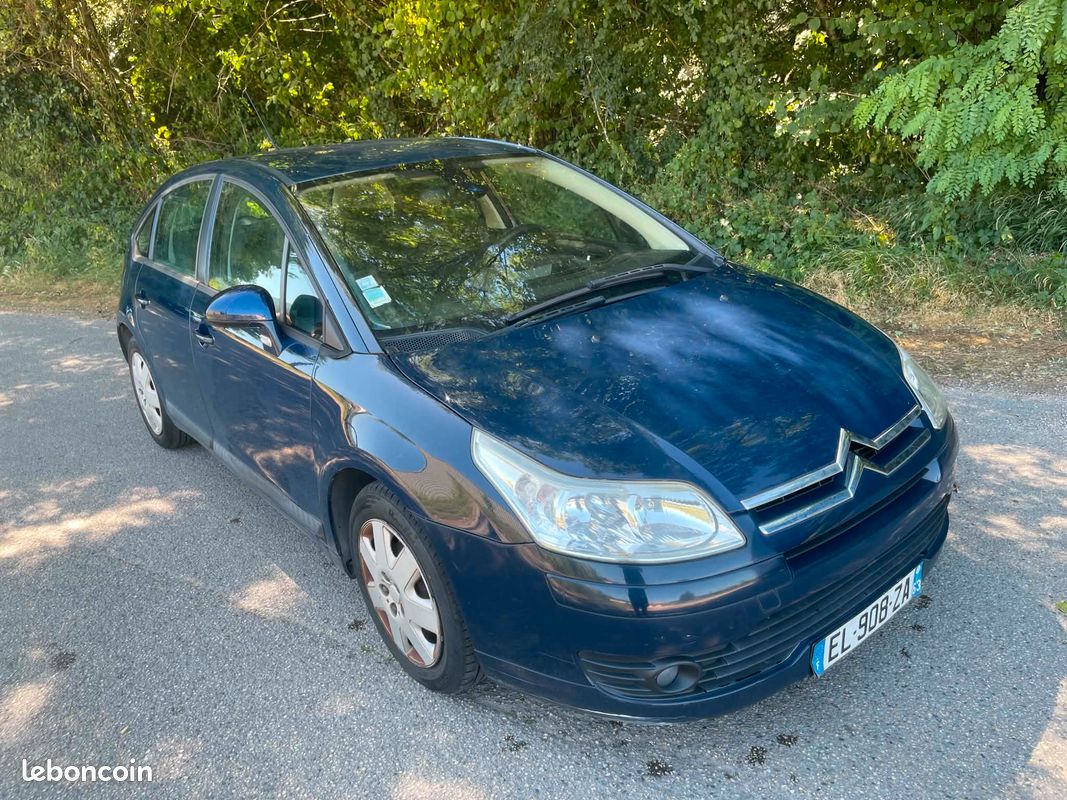 Citroën C4 1.6 hdi (6) CV 110CH ‘‘ 175000 ’’ KM EXCLUSIVE AMBIANCE PACK CLIM CT OK TRÈS ÉCONOMIQUE ATTELAGE REMORQUE KIT DISTRIBUTION + KIT EMBRAYAGE NEUF (image 2)