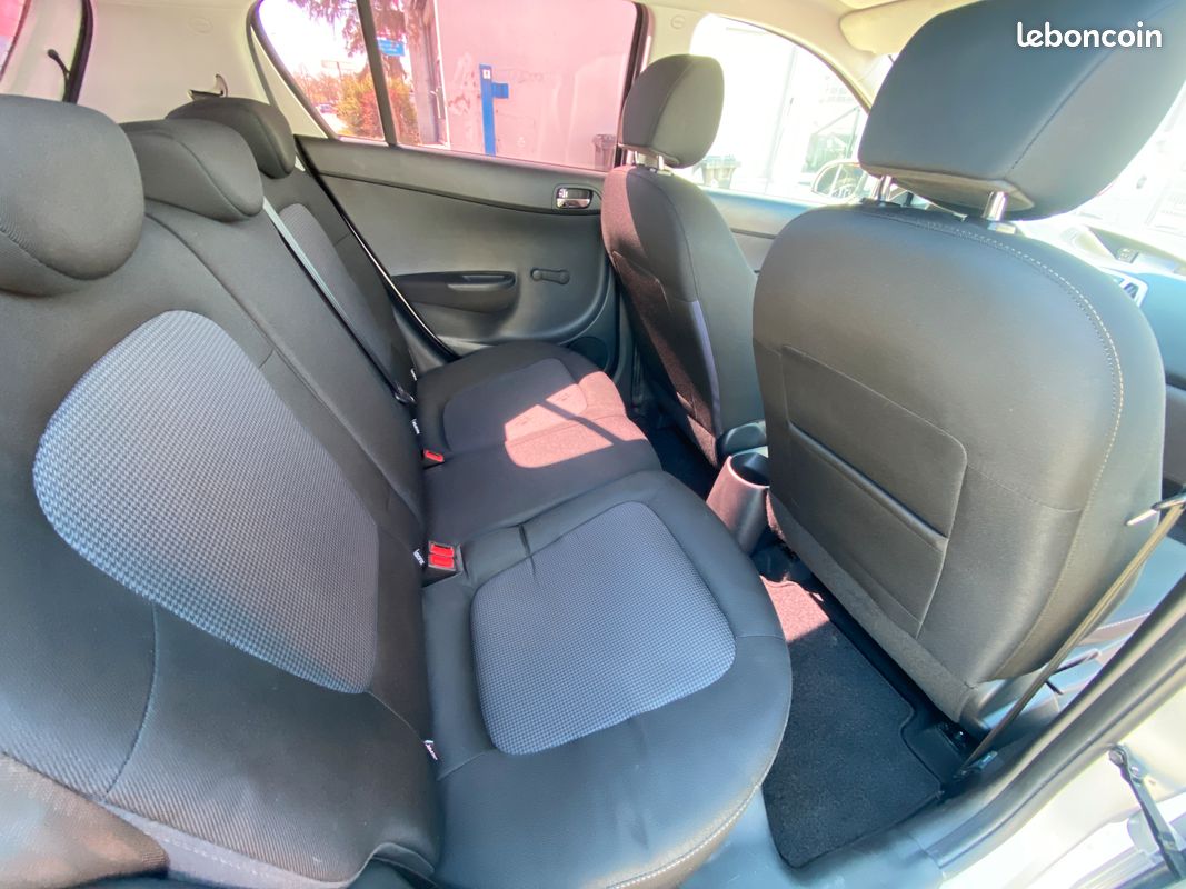 Hyundai i20 II 1.2i 85 CH PACK Sensation (image 5)