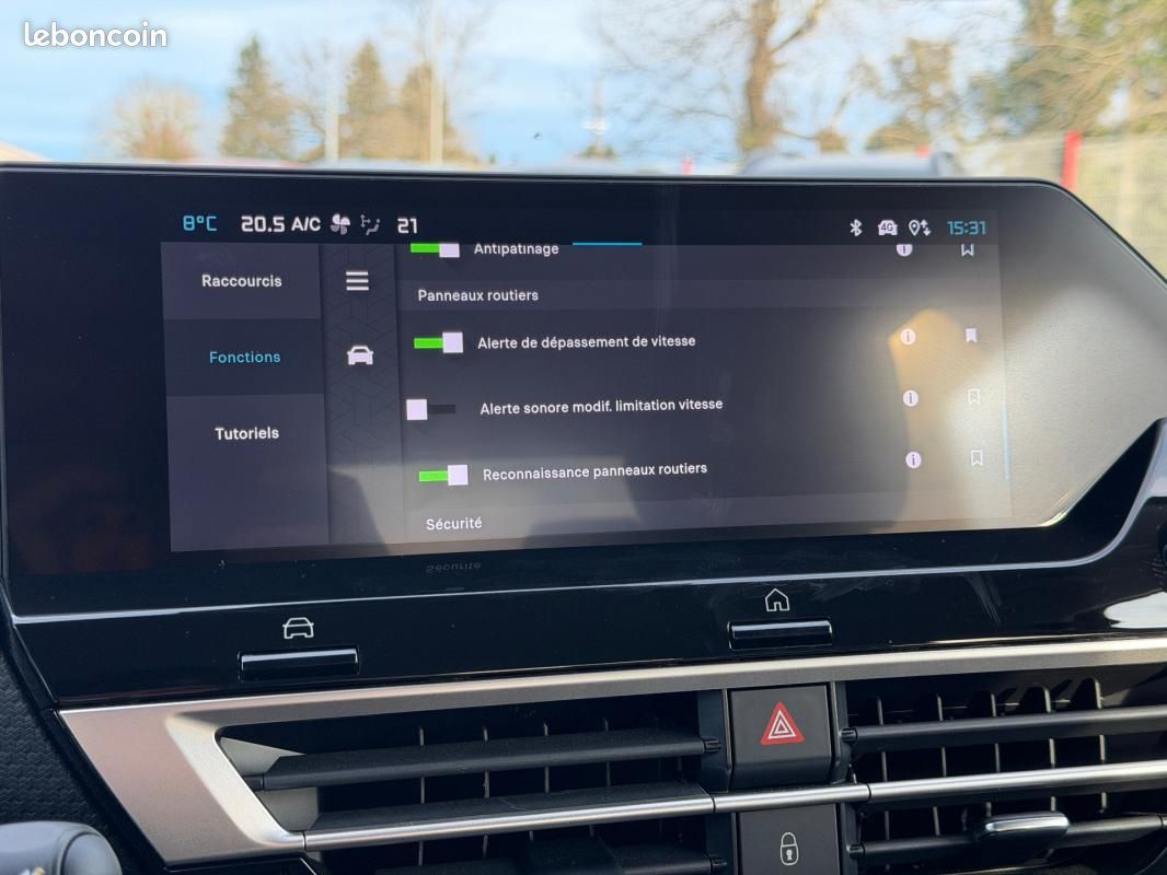 Citroën c4 x Hybride 136 e-DCS6 Max (image 16)
