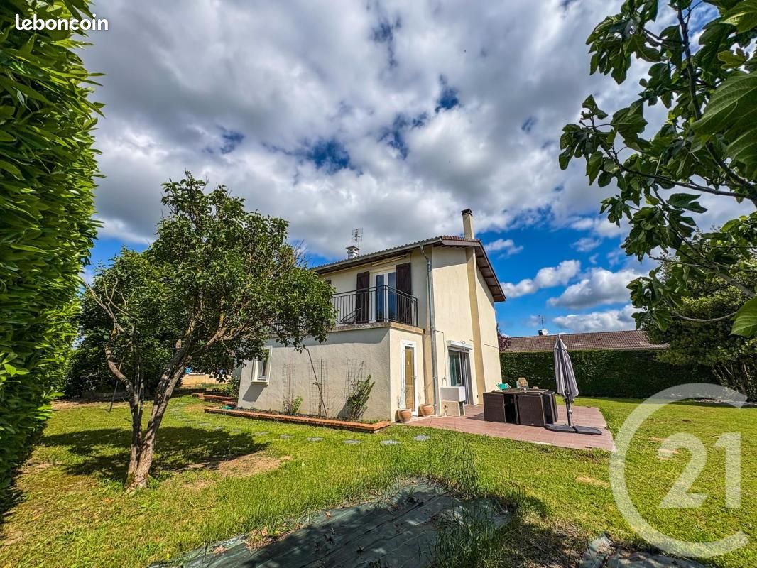 Maison 5 pièces 134 m² · à Taponas · 134 m² · 335 000 €