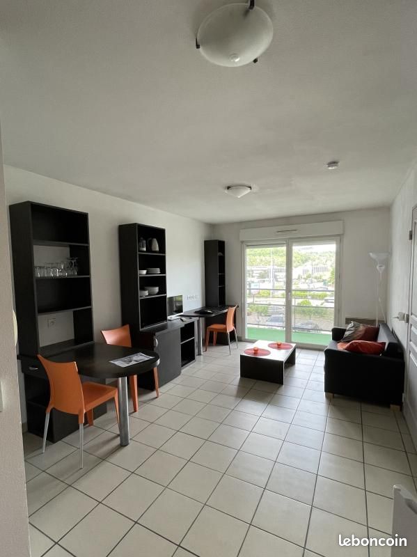 Appartement 2 pièces 33 m² · à Saint-Priest-en-Jarez · 33 m² · 525 €/mois