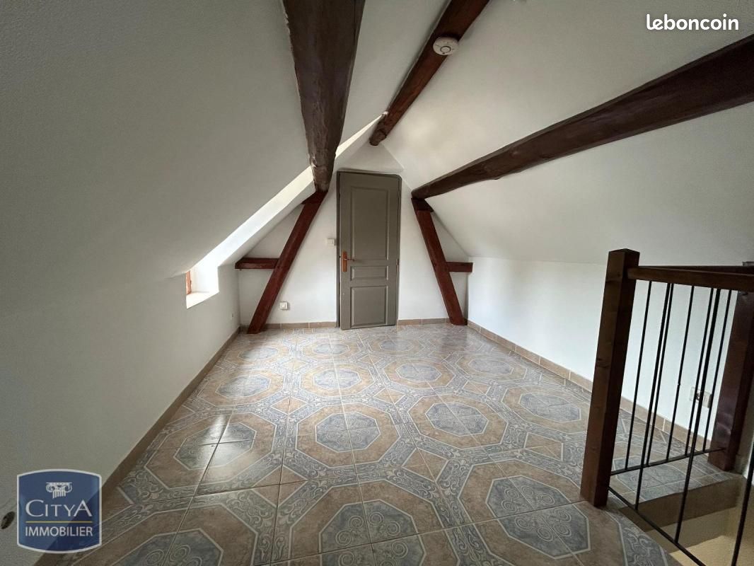 Maison 2 pièces 51 m² · à Lignières-de-Touraine · 51 m² · 550 €/mois