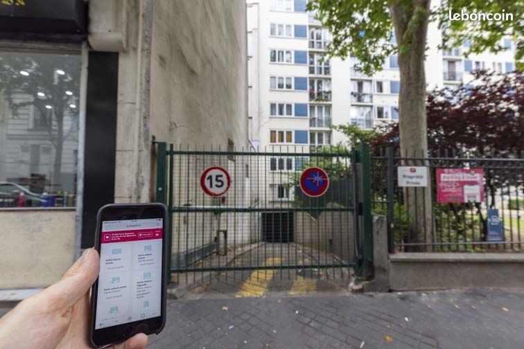 Parking Paris (image 1)