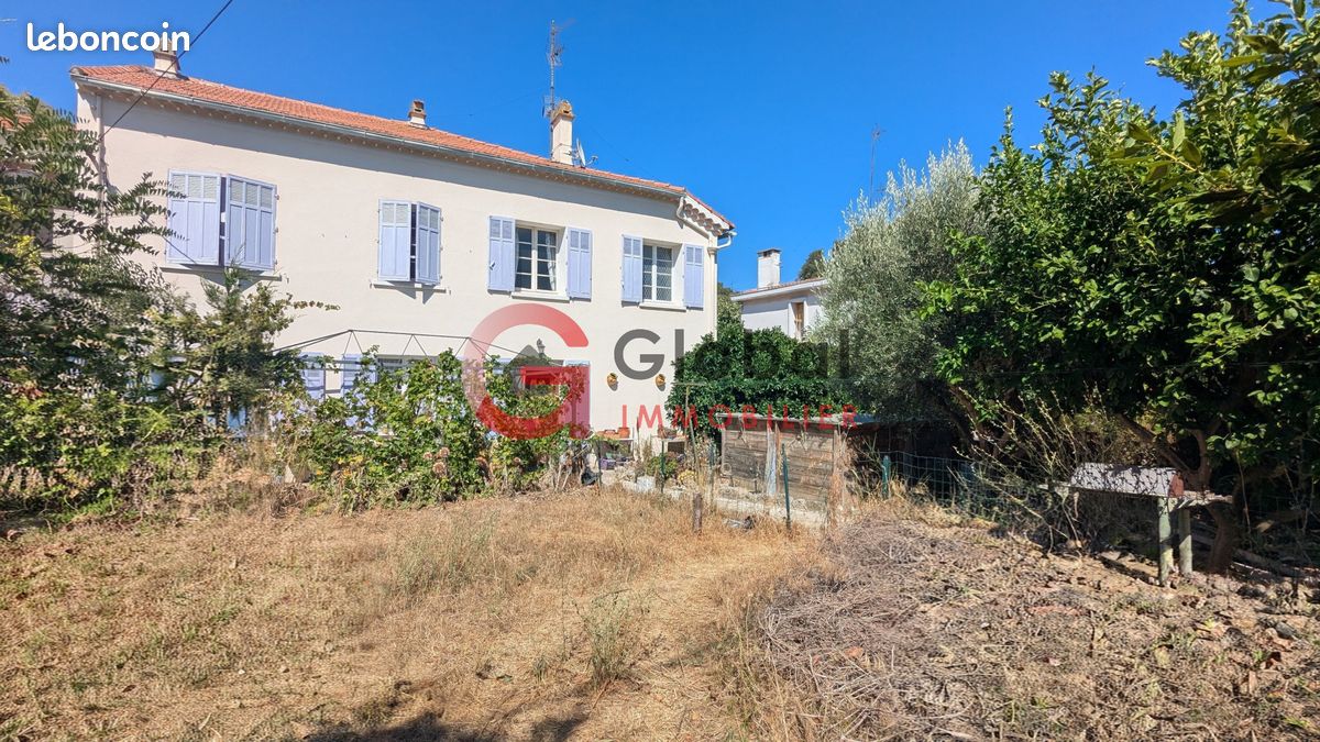 Maison 5 pièces 162 m² · à La Seyne-sur-Mer · 162 m² · 390 000 €