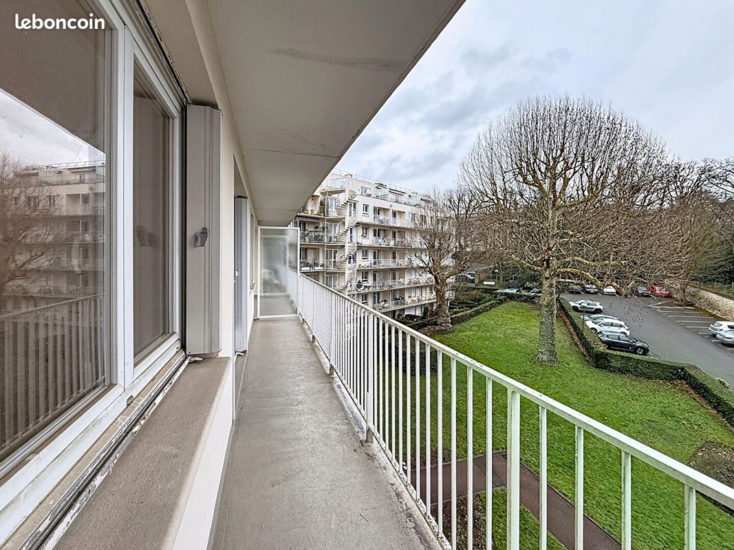 Appartement 2 pièces 46 m² · à Versailles · 46 m² · 243 800 €