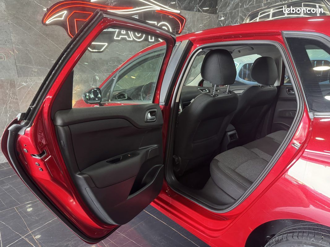 Citroen c4 puretech 110ch shine 2016 (image 20)