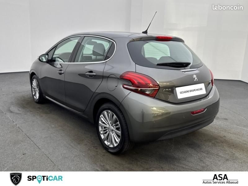 Peugeot 208 1.2 PureTech 110ch Allure S&S 5p (image 7)
