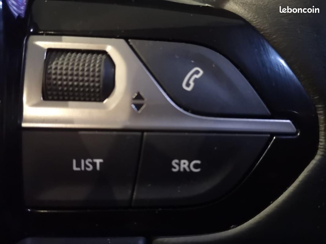 Peugeot 3008 BLUEHDI 130CH S&S EAT8 ALLURE (image 31)