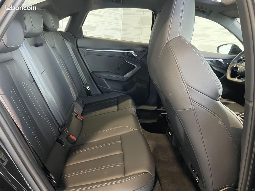 AUDI A3 Berline TFSI Mild Hybrid 150 S tronic 7 S line (image 8)