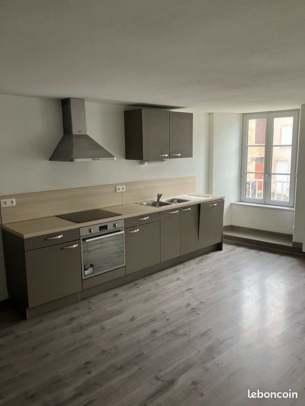 Appartement 3 pièces 98 m² · à Langogne · 98 m² · 642 €/mois