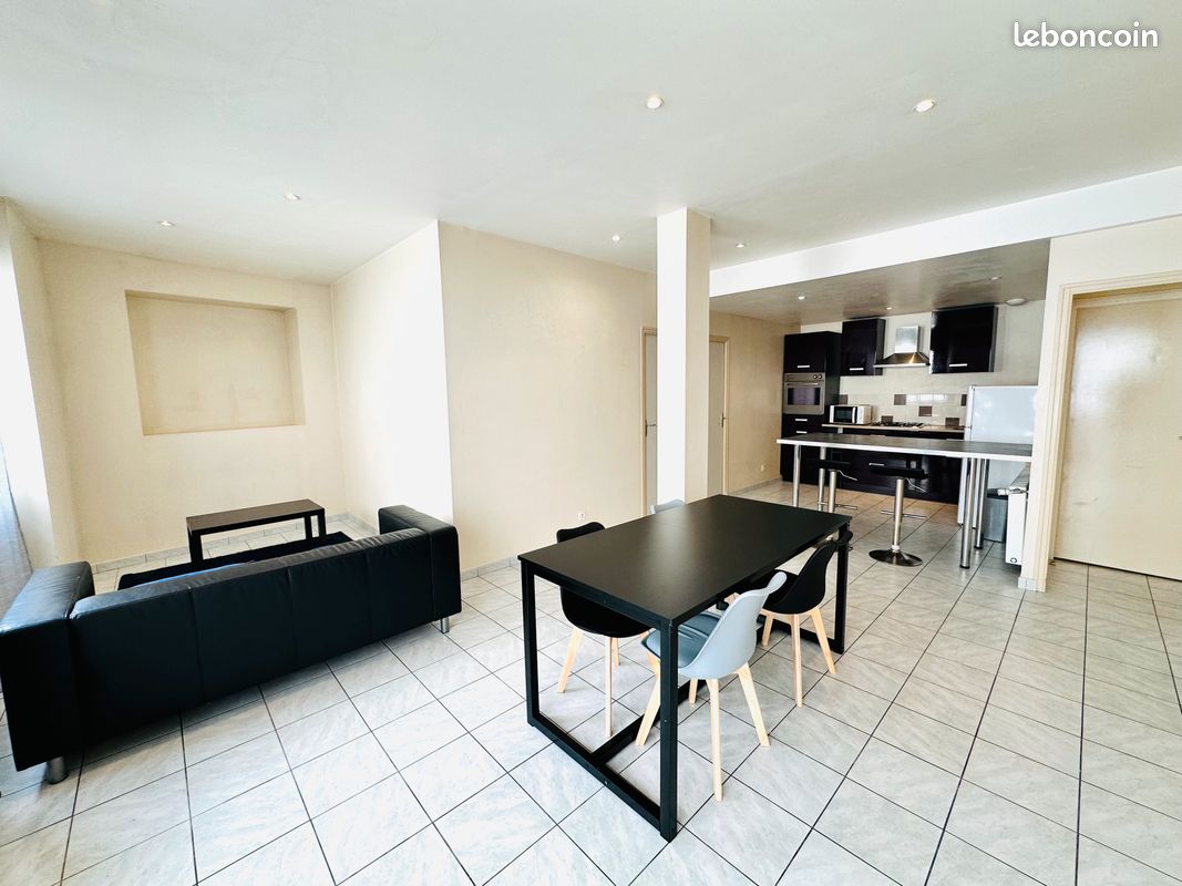 Appartement 3 pièces 65 m² · à Laval · 65 m² · 620 €