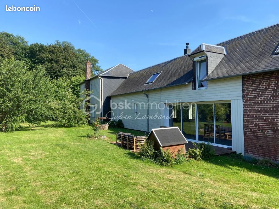 Maison 5 pièces 204 m² · à Mesnil-Raoul · 204 m² · 388 000 €