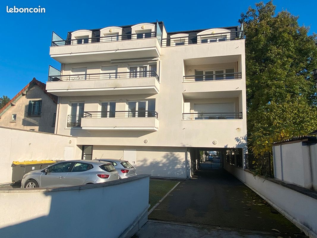 Appartement 3 pièces 78 m² · à Sainte-Geneviève-des-Bois · 78 m² · 299 000 €