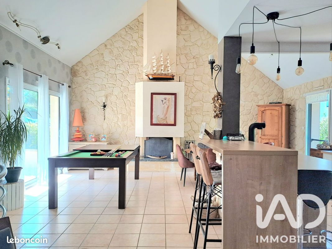 Maison 5 pièces 145 m² · à Montfort-sur-Meu · 145 m² · 425 000 €