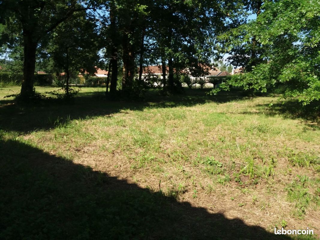 Terrain à bâtir de 515 m² à SAINT-MEDARD-EN-JALLES (33) · à Saint-Médard-en-Jalles · 189 000 €
