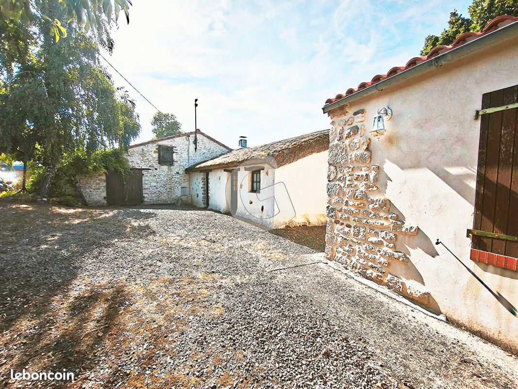 Maison 6 pièces 90 m² · à Saint-Vincent-sur-Graon · 90 m² · 290 370 €