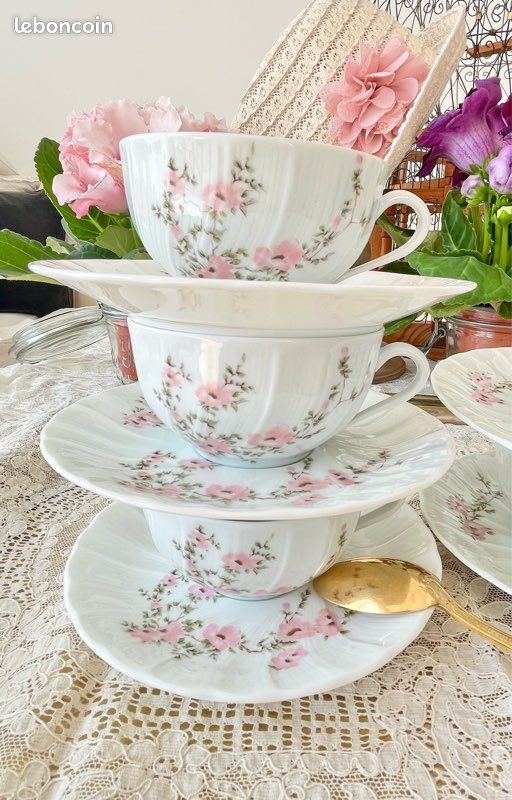 SUPERBE et rare Ensemble De 3 Décorations Porcelaine Signé