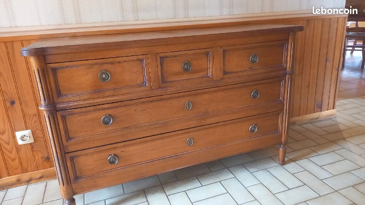 Commode (image 1)