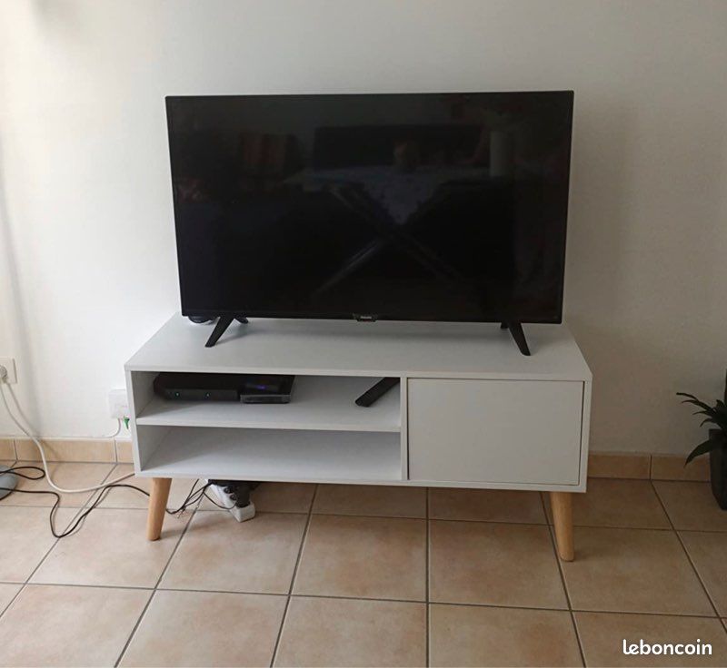 Meuble télé blanc scandinave (image 1)