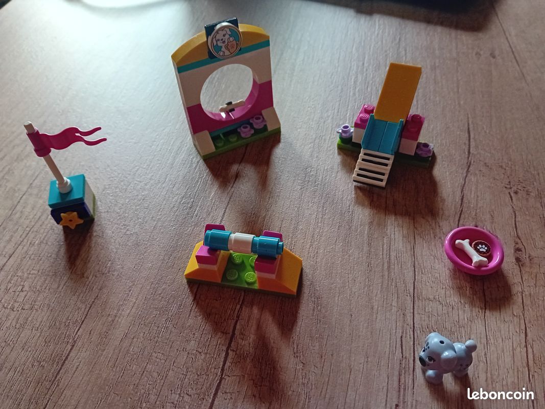 Lego friends aire de jeux des chiots 41303 (image 1)