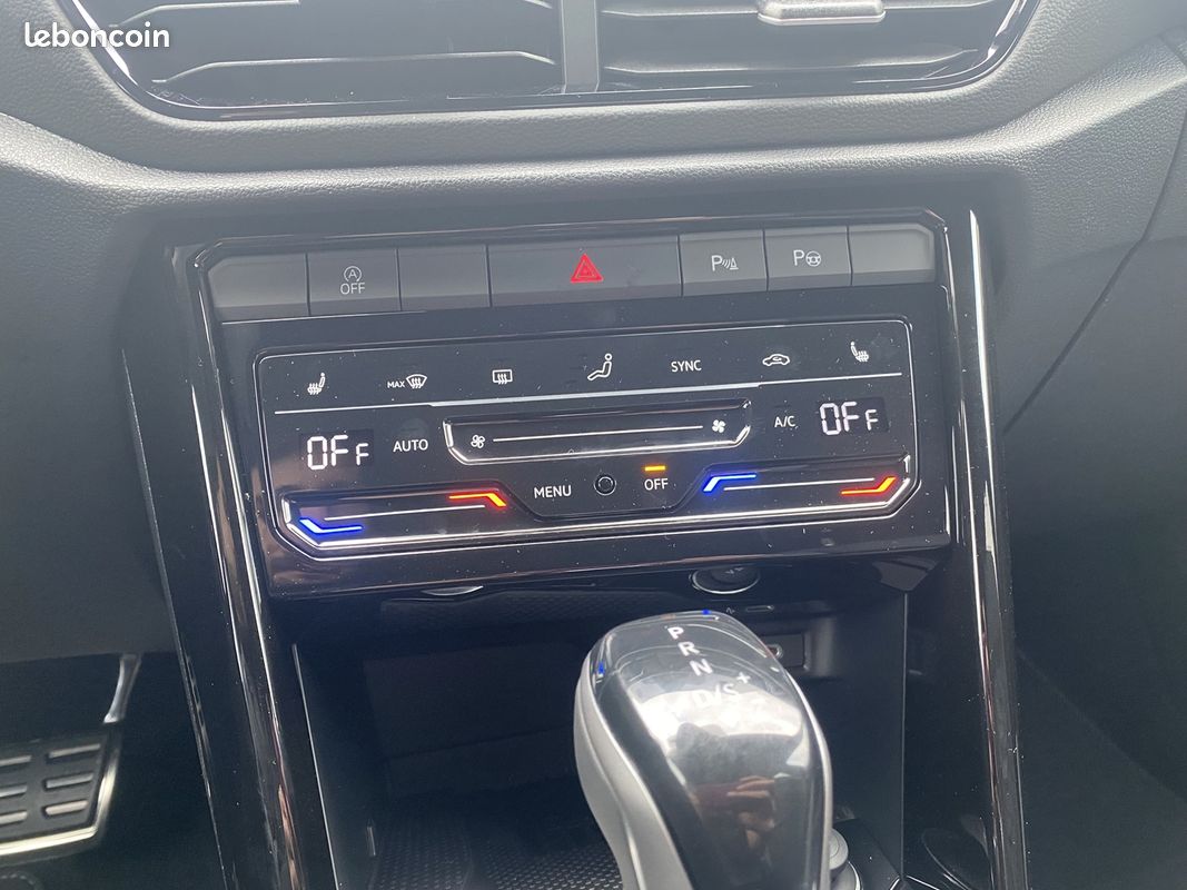 Volkswagen T-ROC 2.0 TDI 150CH R-LINE DSG7 (image 17)