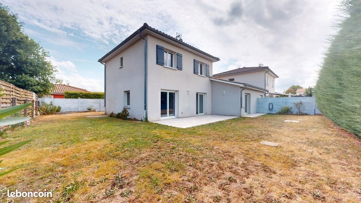 Maison 5 pièces 131 m² · à Reyrieux · 131 m² · 379 000 €