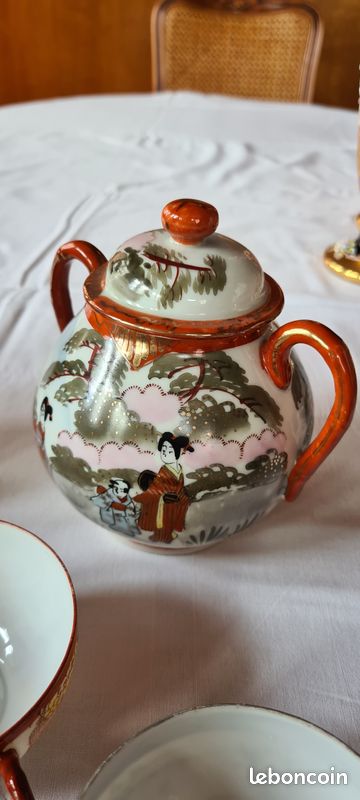 Service à thé en Porcelaine japonaise (image 4)