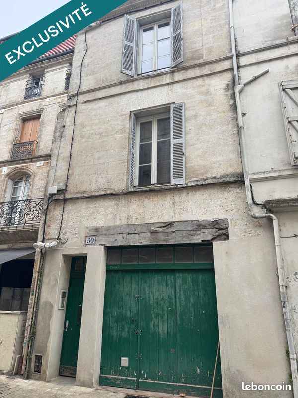 Immeuble 1 pièce 104 m² · à Angoulême · 104 m² · 169 000 €