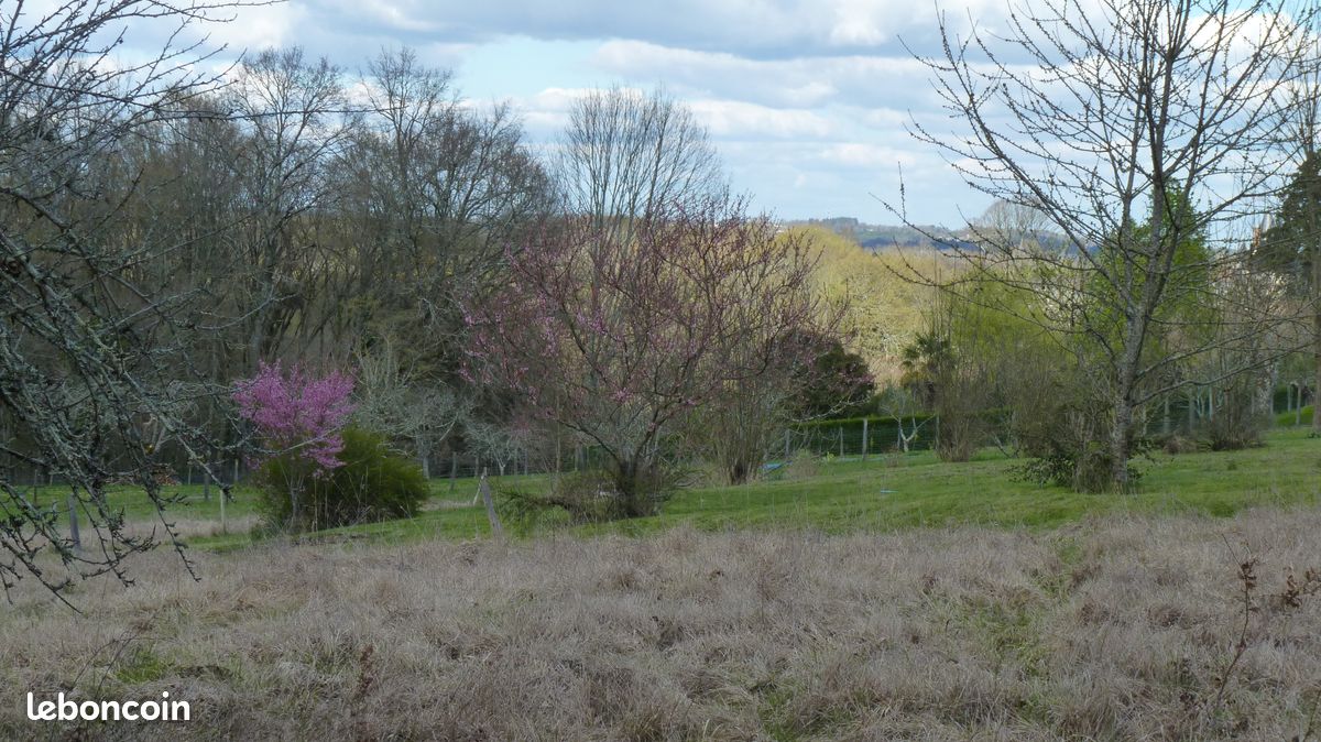 TERRAIN 4320 m² · à Coulounieix-Chamiers · 46 500 €