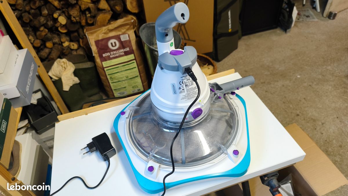 A saisir : Aspirateur de piscine/spa KOKIDO Telsa 80 très peu utilisé (image 1)